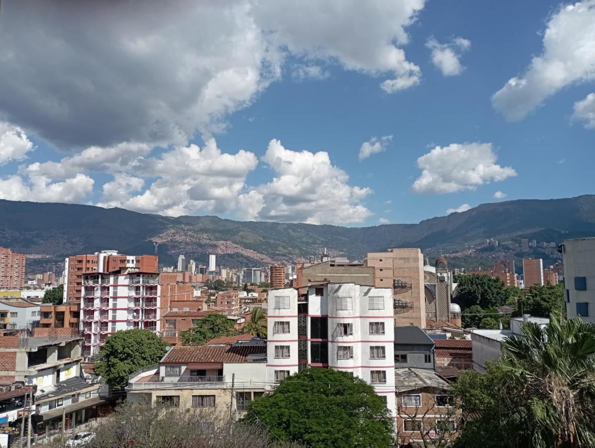 Beautiful & Comfortable Apartment In Laureles ميديلين المظهر الخارجي الصورة